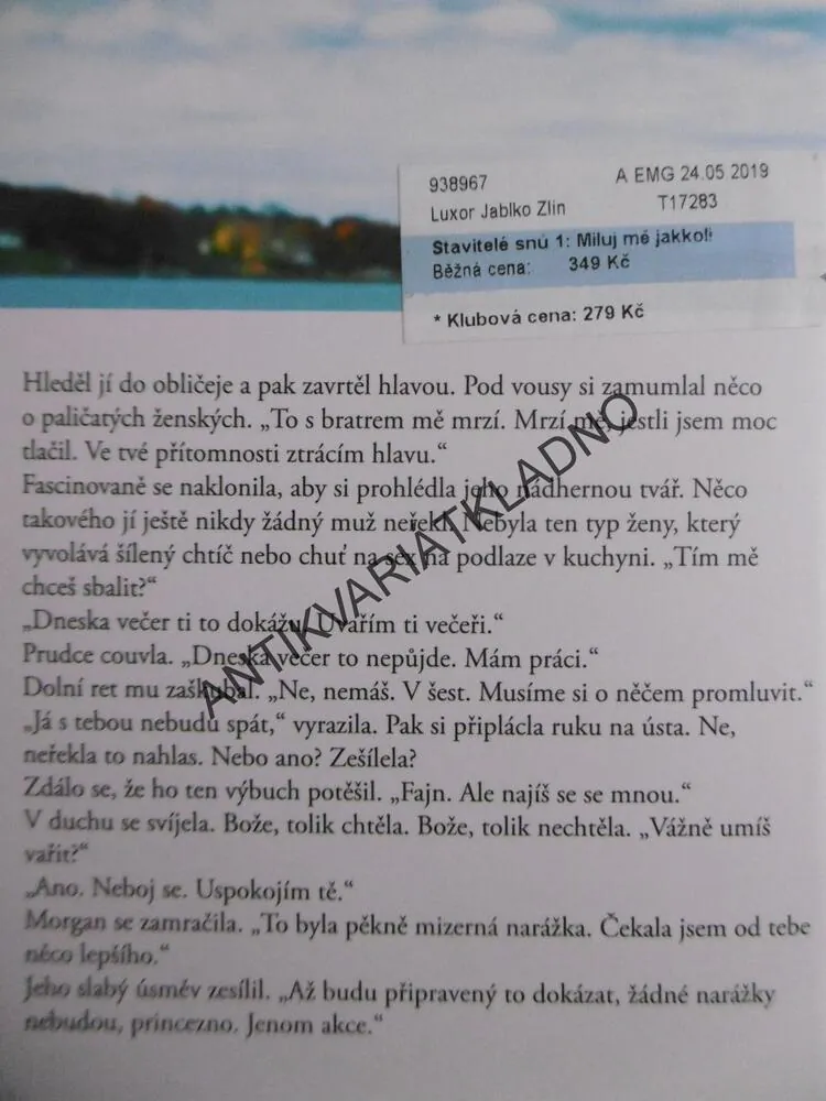 MILUJ MĚ JAKKOLI, JENNIFER PROBSTOVÁ, **an