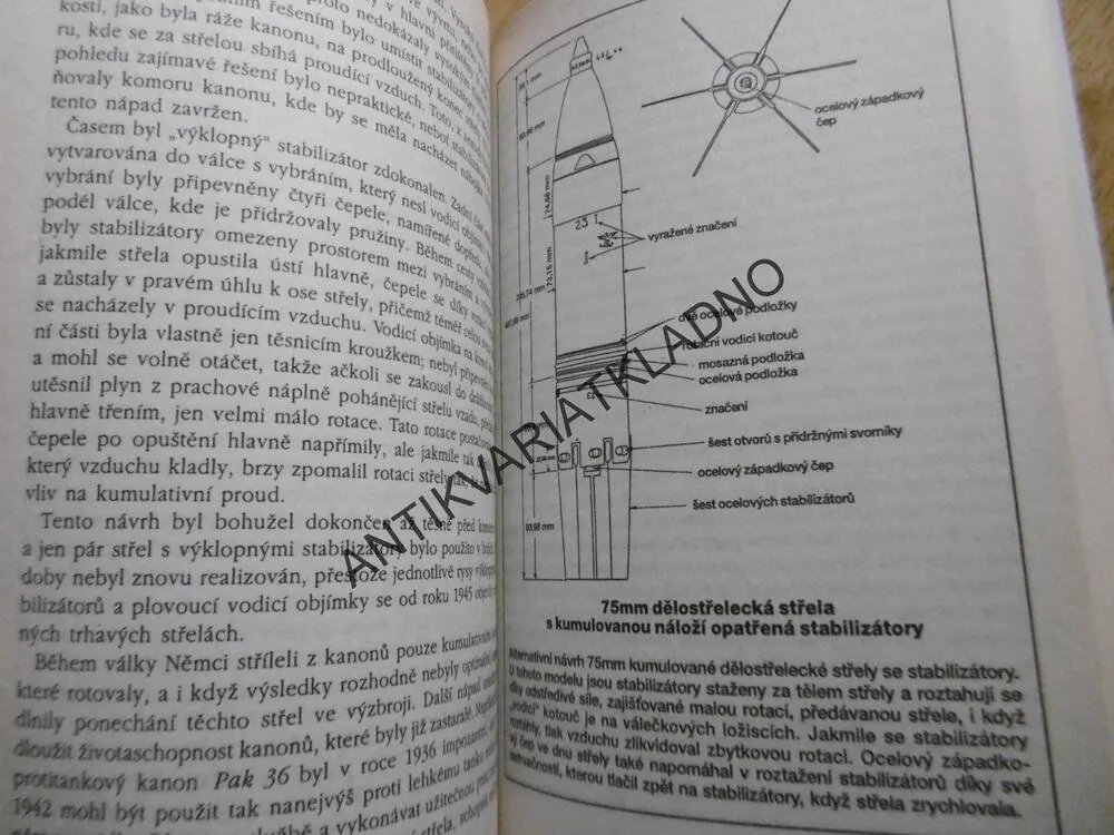 NĚMECKÉ TAJNÉ ZBRANĚ DRUHÉ SVĚTOVÉ VÁLKY, IAN V. HOGG, **an