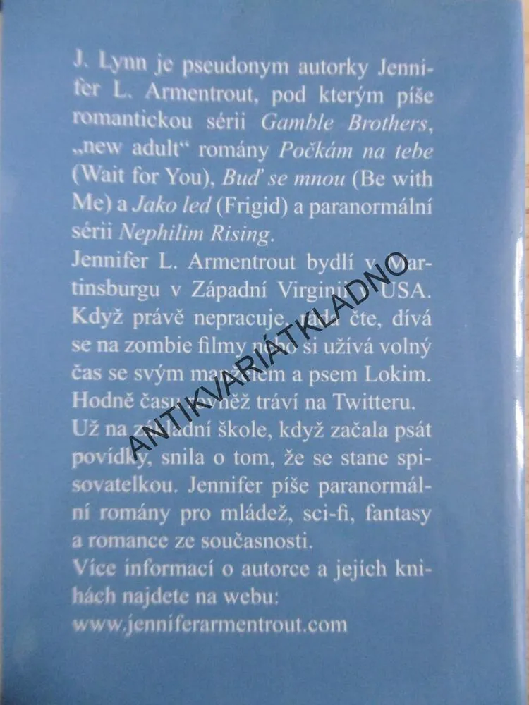 BUĎ SE MNOU, J. LYNN, **an