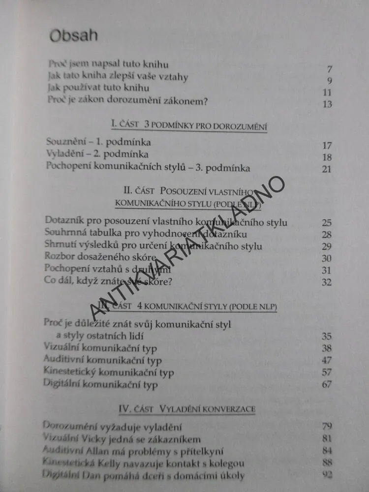 ZÁKON DOROZUMĚNÍ, MICHAEL J. LOSIER, **an