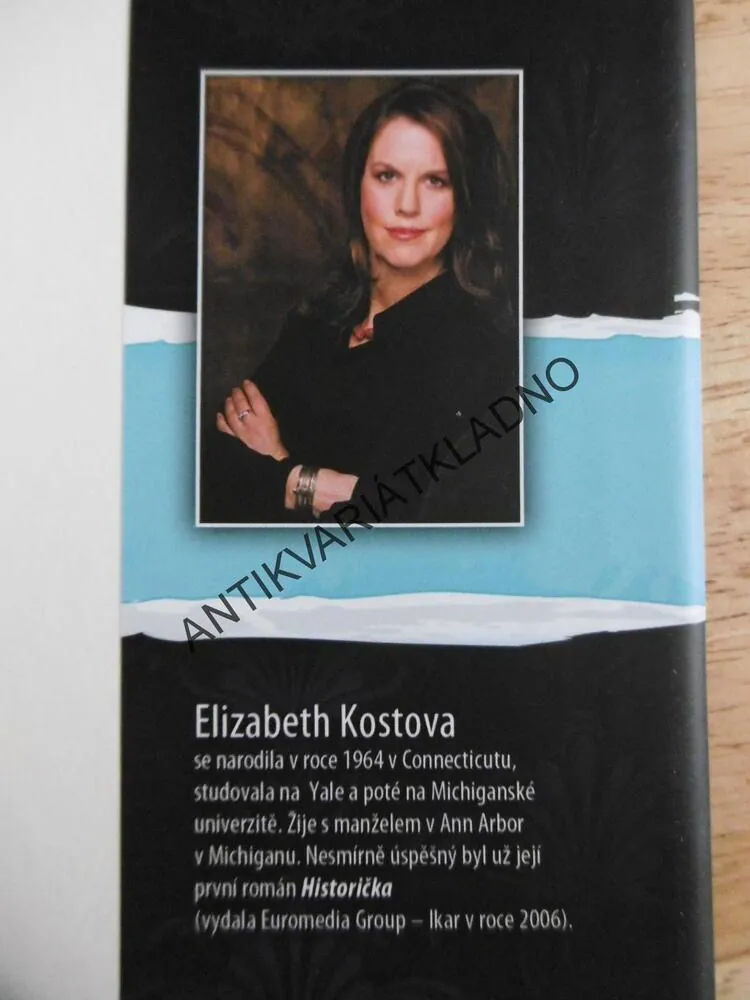 ZLODĚJI LABUTÍ, ELIZABETH KOSTOVÁ, **an
