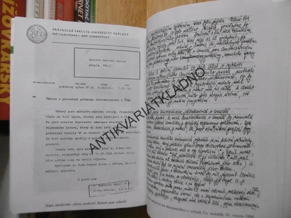 NA ROVINU, MIROSLAV VACEK, ARMÁDNÍ GENERÁL V ZÁLOZE, **an