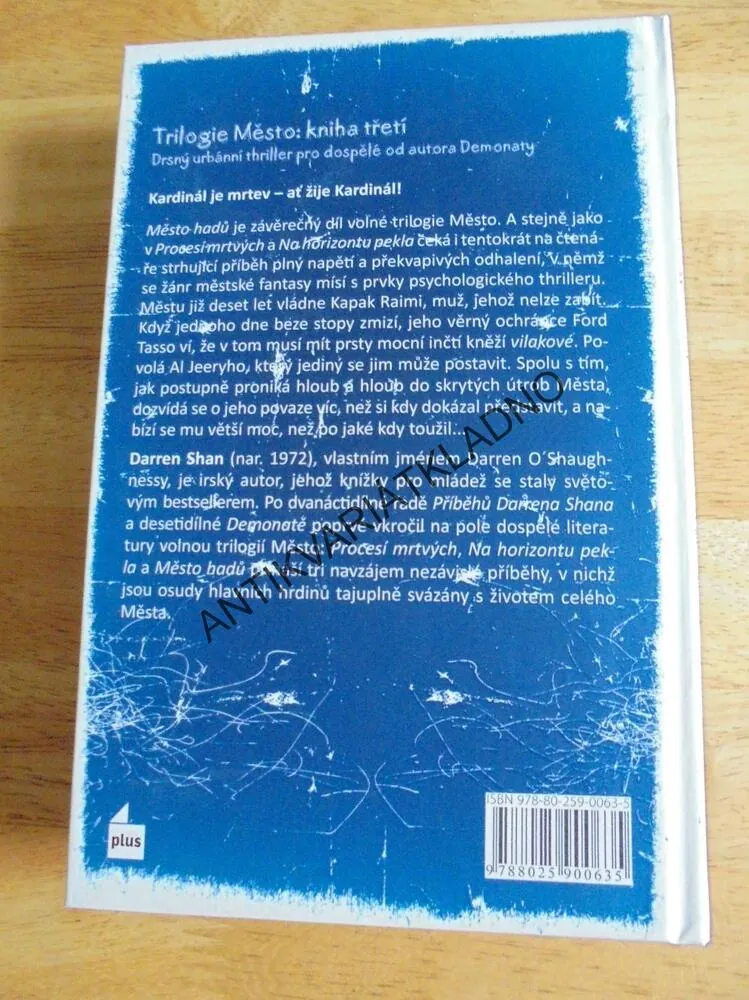 MĚSTO HADŮ, DARREN SHAN, TRILOGIE MĚSTO