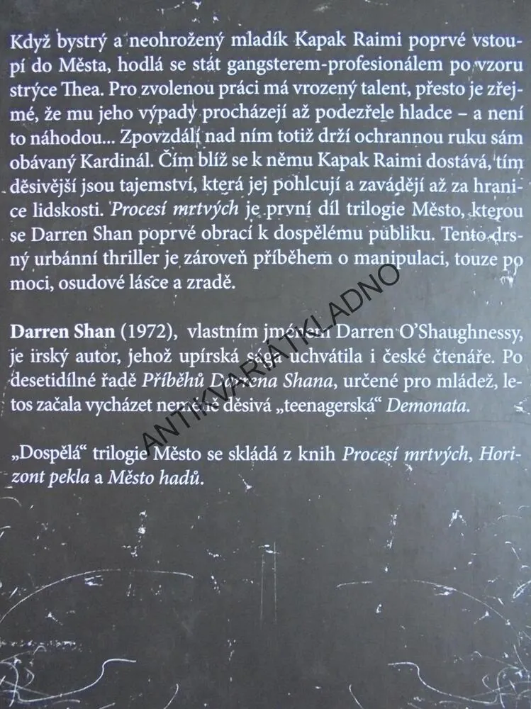 PROCESÍ MRTVÝCH, DARREN SHAN, TRILOGIE MĚSTO