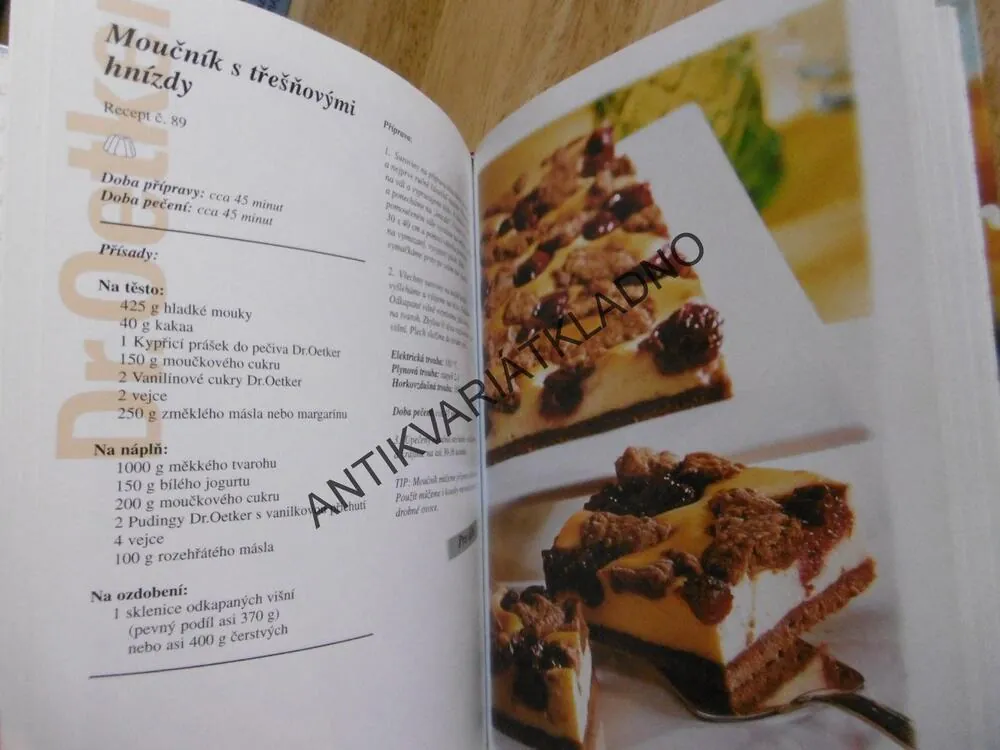 PEČEME S LÁSKOU 2., DR. OETKER, 52 RYCHLÝCH RECEPTŮ NA PLECH, **an