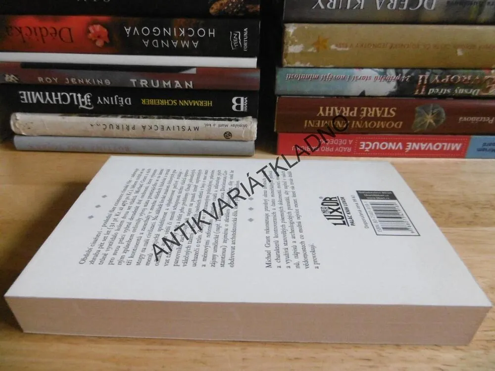 ŘÍMŠTÍ CÍSAŘOVÉ, MICHAEL GRANT, ŽIVOTOPISY VLÁDCŮ, **an