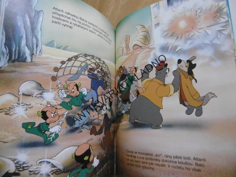 PILOT BALÚ ZASAHUJE, WALT DISNEY, **an