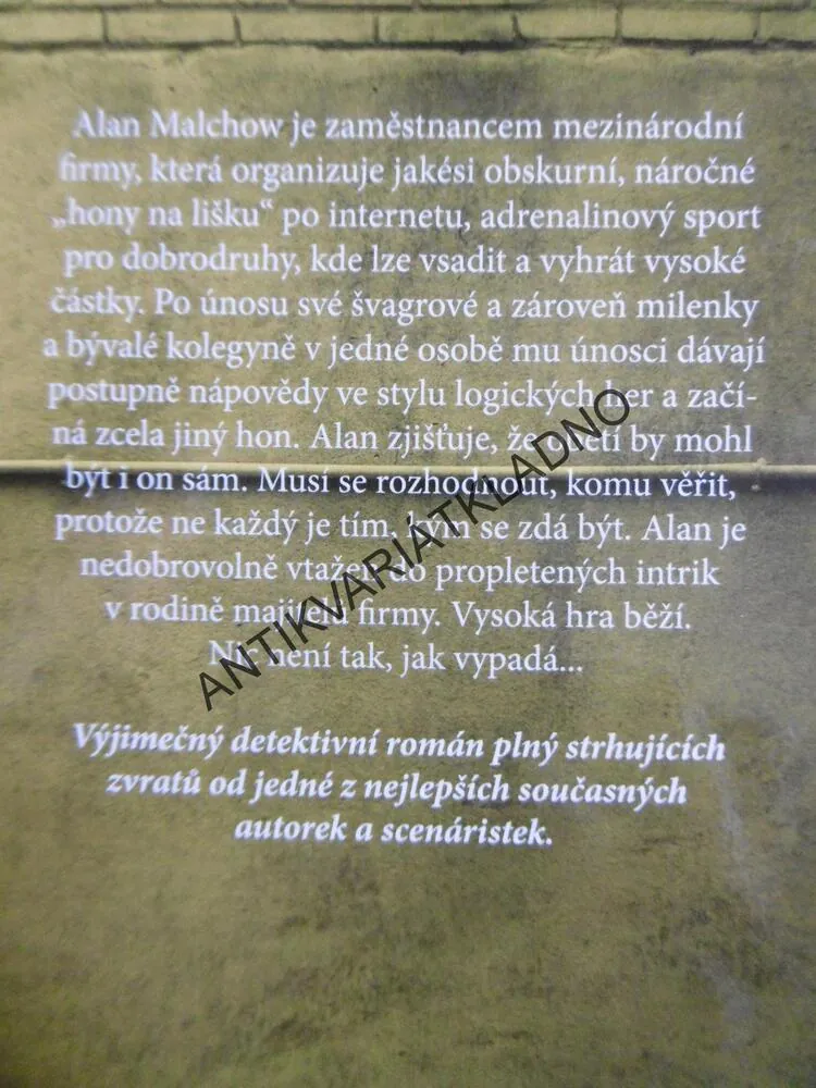 VLK NA VODÍTKU, NAĎA HORÁKOVÁ, **an