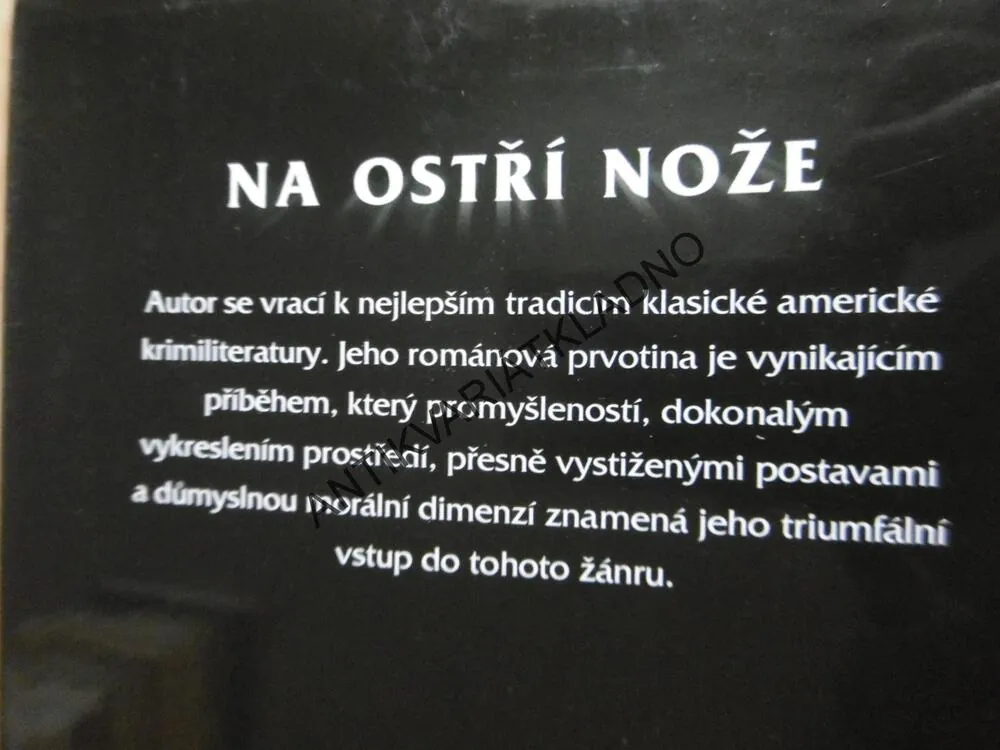 NA OSTŘÍ NOŽE, JOHN CONNOLLY, **an