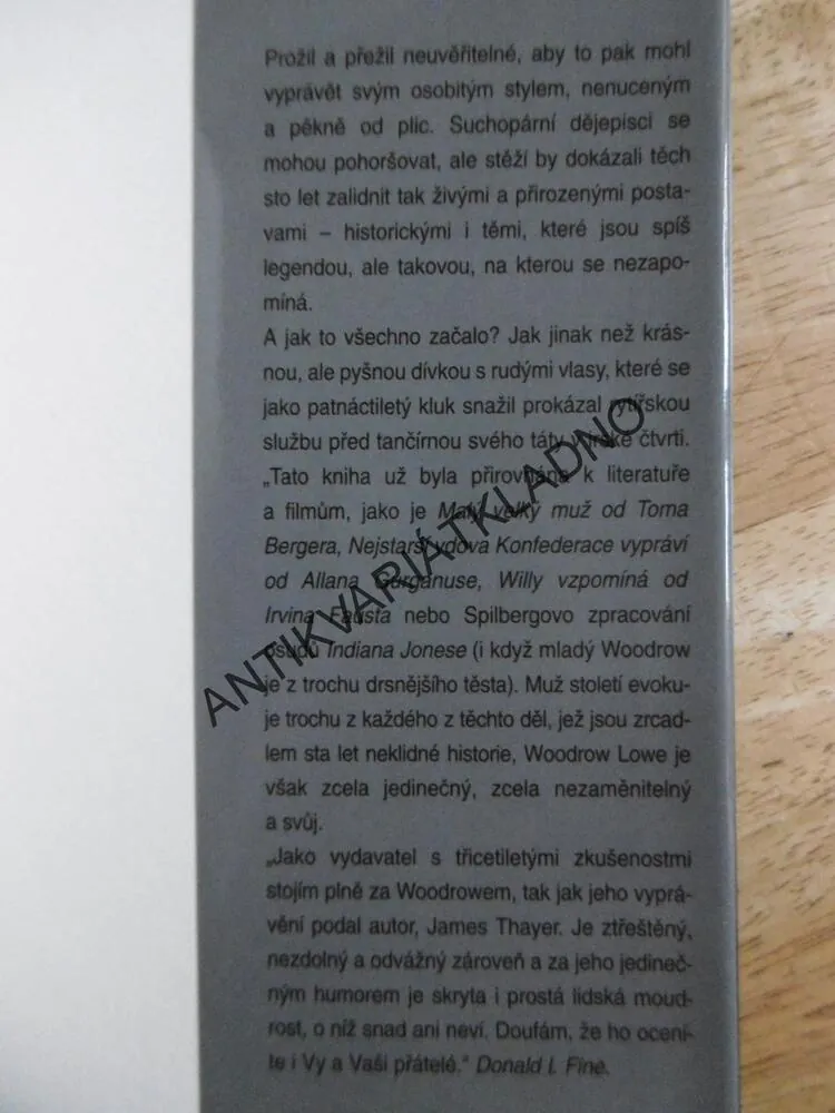 MUŽ STOLETÍ, JAMES THAYER, **an