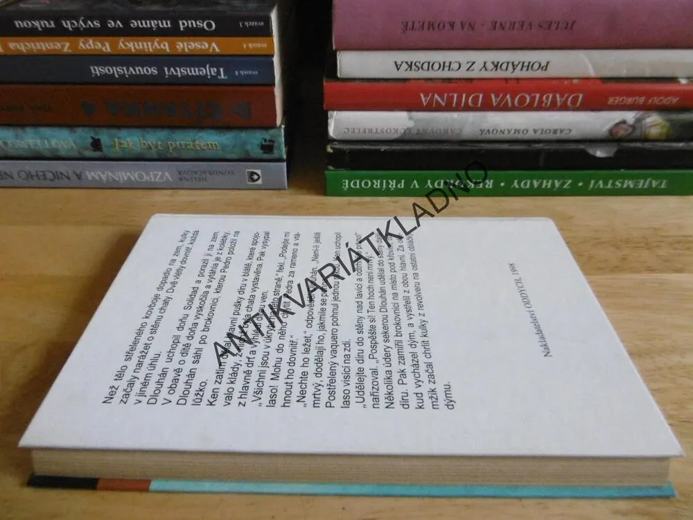 KEN ZELENÁČ, BENNET, GLAJC, **an