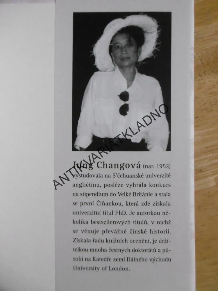 DIVOKÉ LABUTĚ, JUNG CHANGOVÁ, **an
