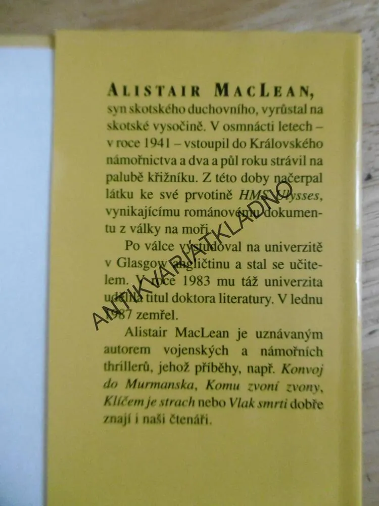 DĚLA Z NAVARONE, ALISTAIR MACLEAN, **an