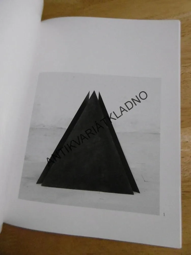VÁCLAV FIALA, KRESBY A SOCHY, ČESKY A ANGLICKY, 1994, **an