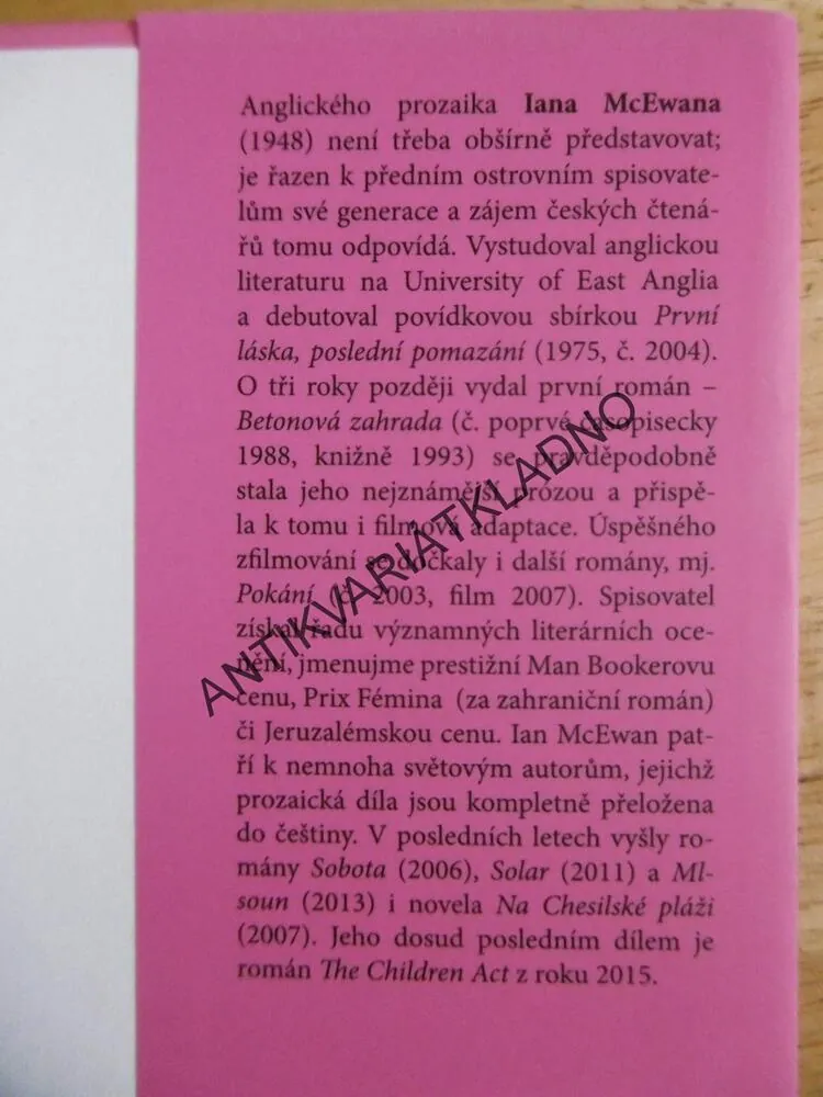 BETONOVÁ ZAHRADA, IAN MCEWAN, **an