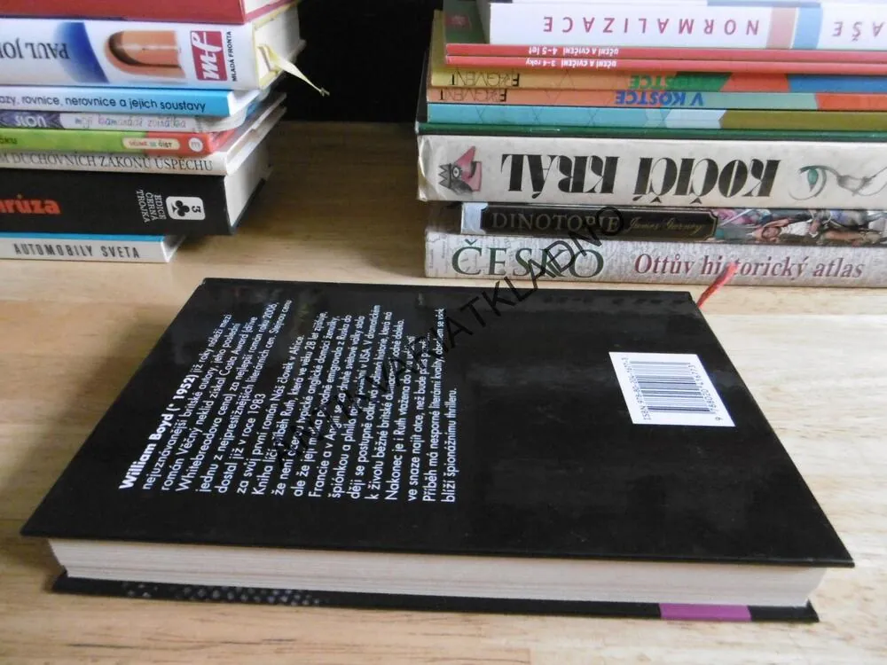 VĚČNÝ NEKLID, WILLIAM BOYD,  **an