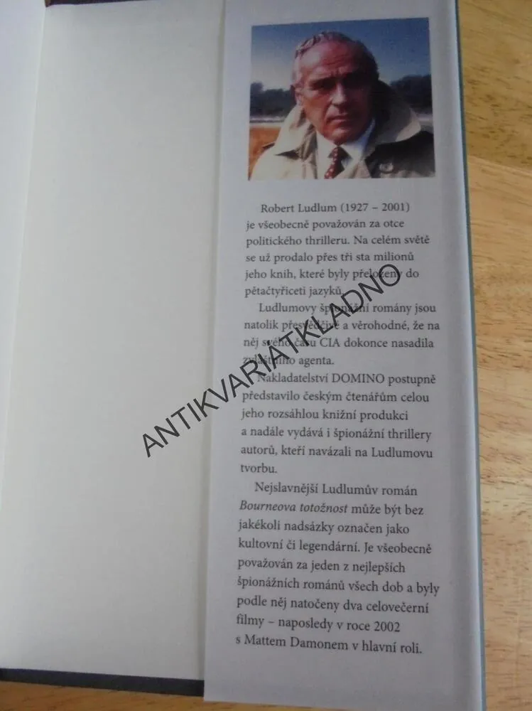 BOURNEOVO ULTIMÁTUM, ROBERT LUDLUM, **an