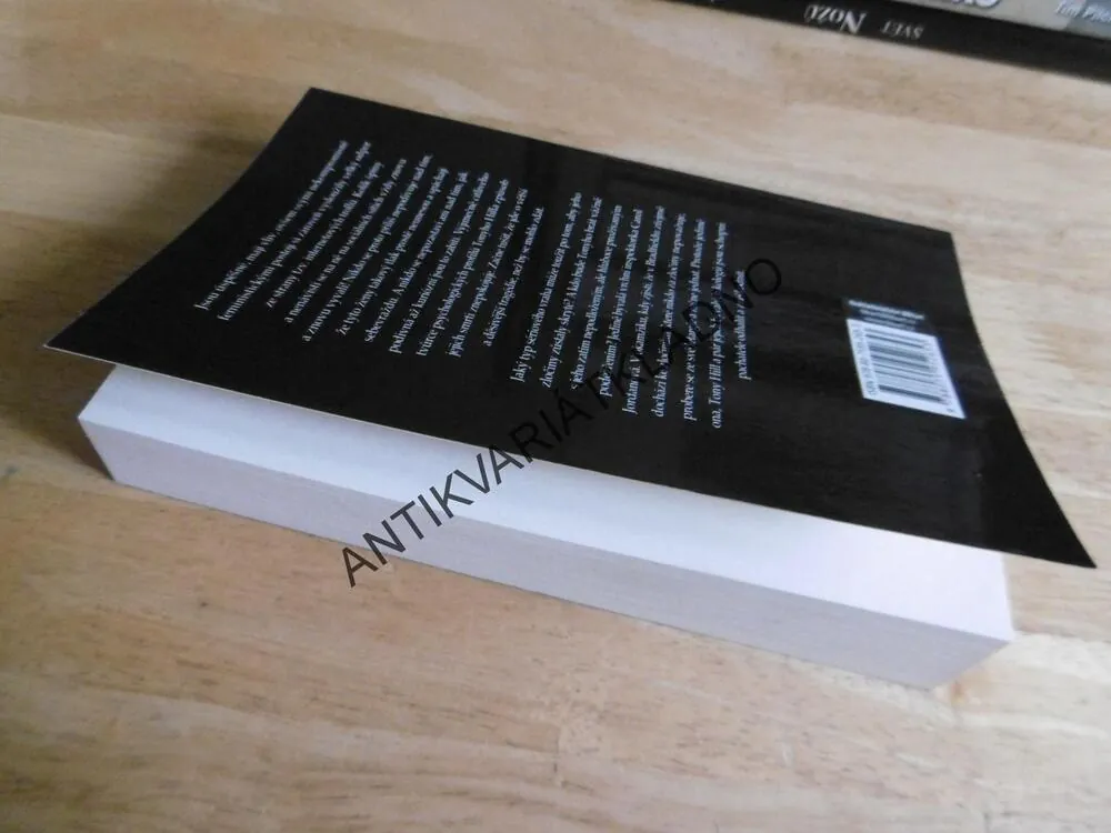 STŘEPINY TICHA, VAL MCDERMIDOVÁ, **an