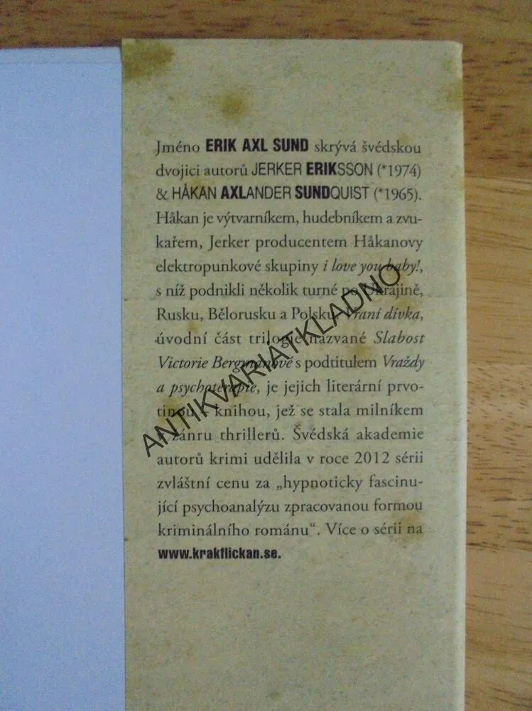 VRANÍ DÍVKA, ERIK AXL SUND, VRAŽDY,PSYCHOTERAPIE, **an