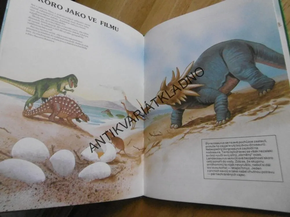 SVĚT DINOSAURŮ, GLYNIS LANGLEY, MIKE ATKINSON, **an
