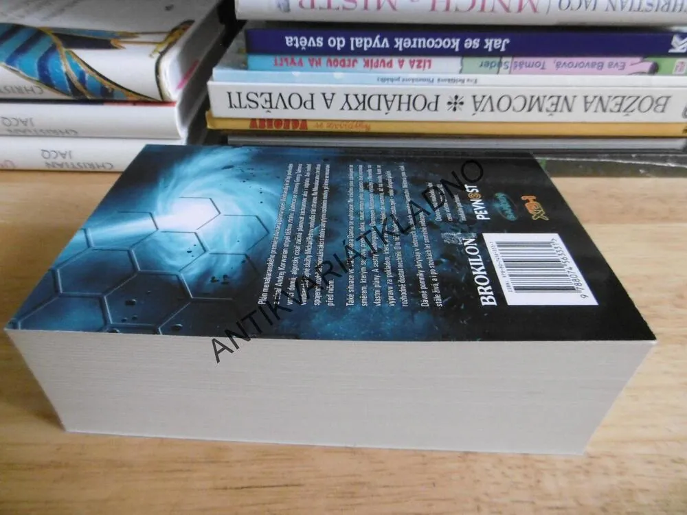 POMNÍKY ZIMY, EVROPSKÁ SPACE OPERA, JAN HLÁVKA, VYBÍRALOVÁ, **an