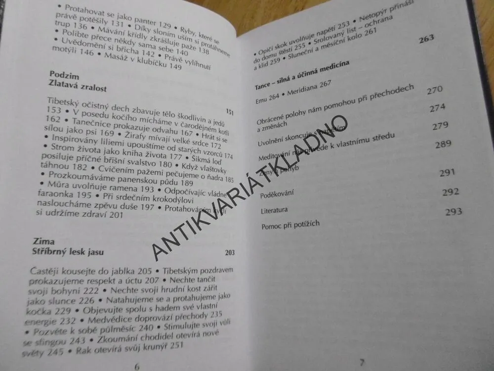 LUNÁRNÍ JÓGA ANEB ŽENA V POHYBU PO CELÝ ROK, ADELHEID OHLIGOVÁ,