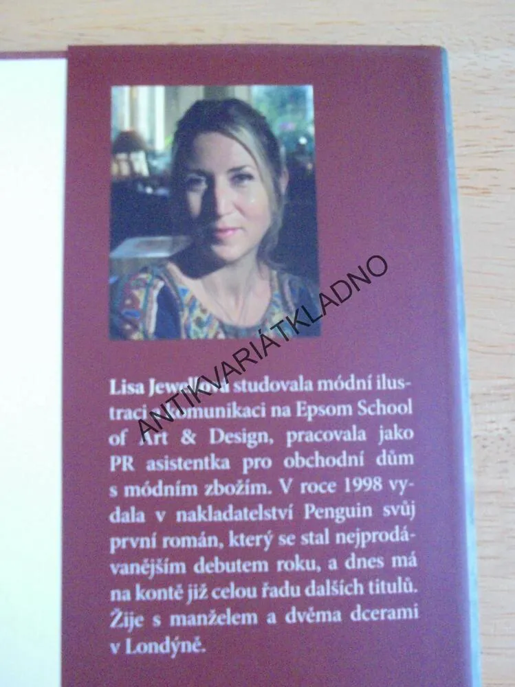 DŮM VE KTERÉM JSME VYRŮSTALI, LISA JEWELLOVÁ