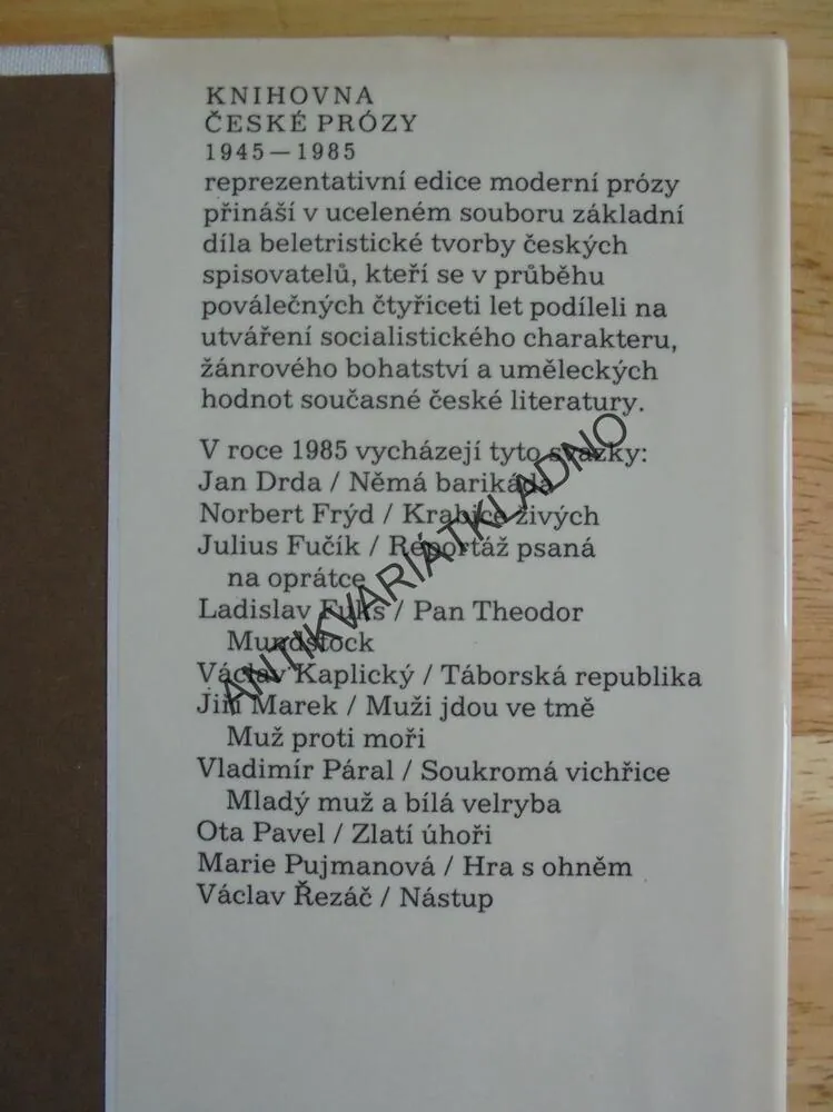 ZLATÍ ÚHOŘI, OTA PAVEL, **an