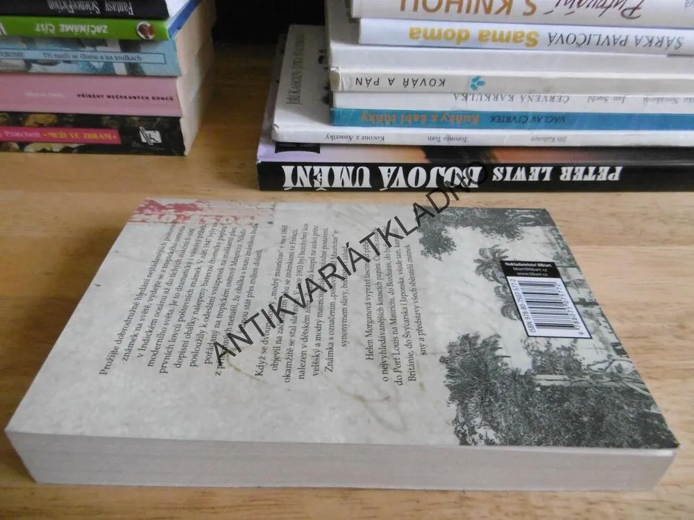 MODRÝ MAURICIUS, HELEN MORGANOVÁ, **an