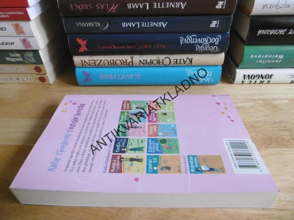 SVATEBNÍ HOREČKA, KATIE FFORDEOVÁ, **an