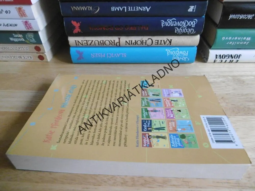 MILOSTNÉ ETUDY, KATIE FFORDEOVÁ, **an