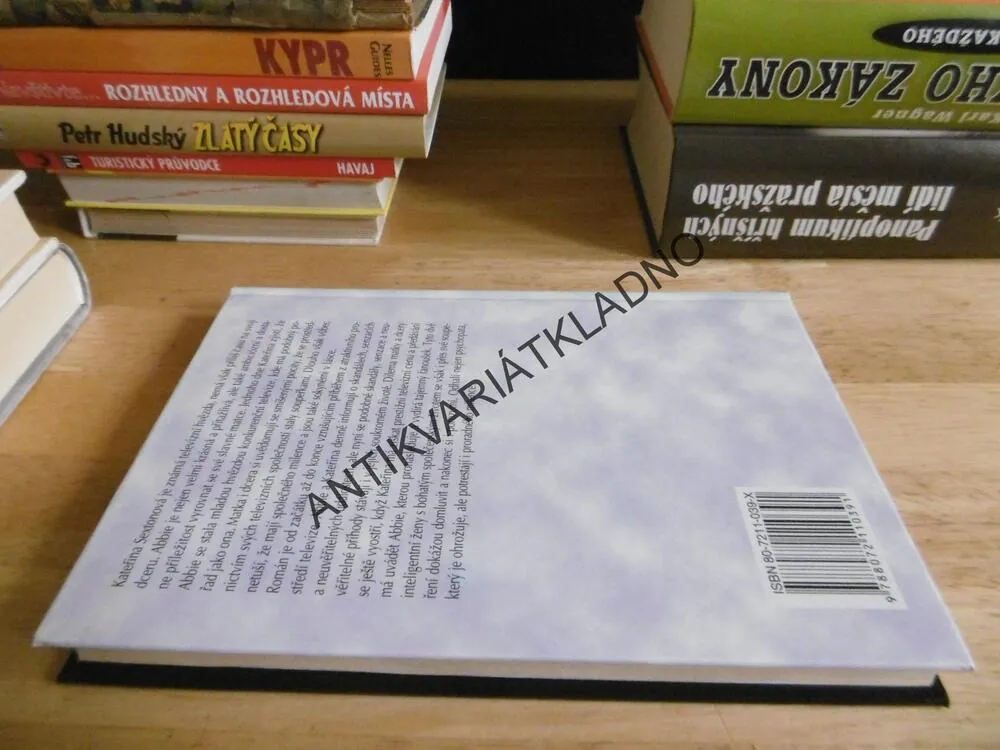 DVOJITÉ TRABLE, VAL CORBETT, JOYCE HOPKIRK, EVE POLLARD, **an