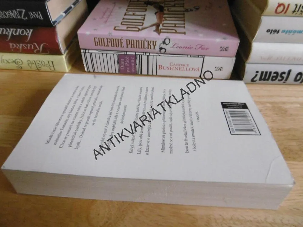 KLUB ZLOMENÝCH SRDCÍ, CATHY KELLY, **an