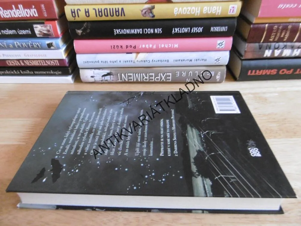 OLIVER NOCTURNO, UPÍROVA FOTOGRAFIE, KEVIN EMERSON, **an