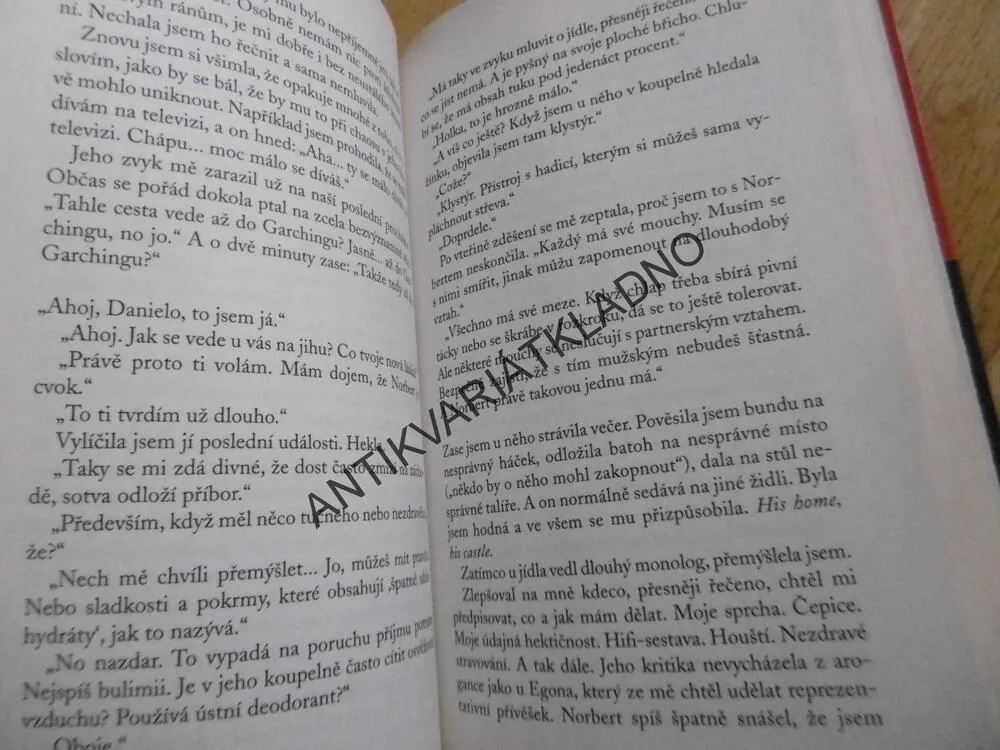 MUŽI PRO ZLOST, BEATRICE POSCHENRIEDEROVÁ, **an