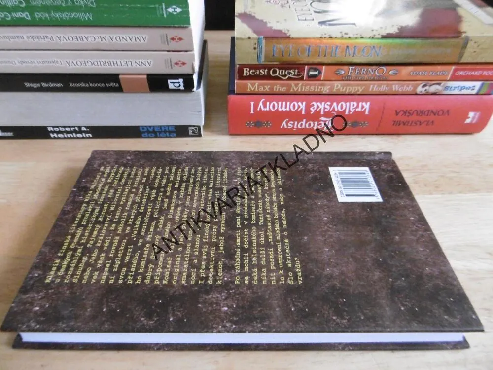 OMYL KOMISAŘE PALMUA, MIKA WALTARI, **an