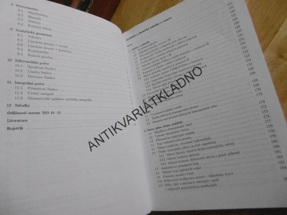 MATEMATICKÉ, FYZIKÁLNÍ A CHEMICKÉ TABULKY A VZORCE PRO STŘEDNÍ ŠKOLY