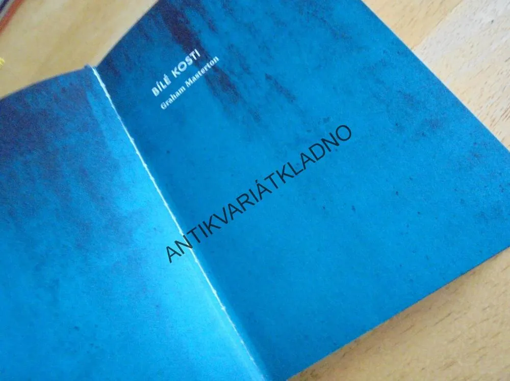 BÍLÉ KOSTI, GRAHAM MASTERTON,