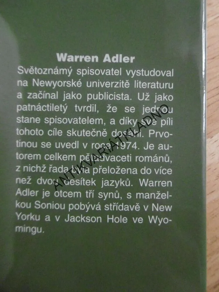 VÁLKA ROSEOVÝCH, WARREN ADLER, **an
