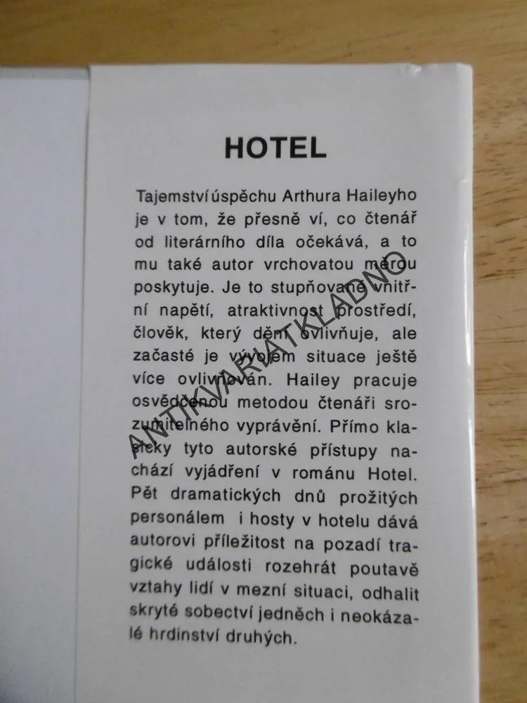 HOTEL, ARTHUR HAILEY, **an