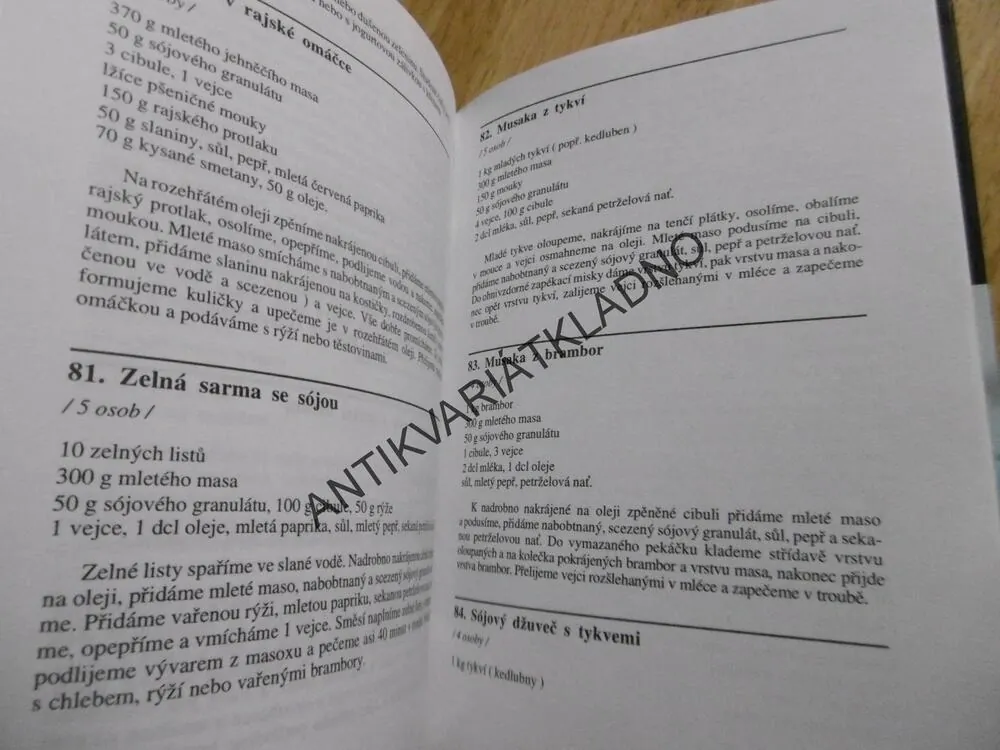 SÓJOVÉ MENU, ZUZANA PLETKOVÁ, **an