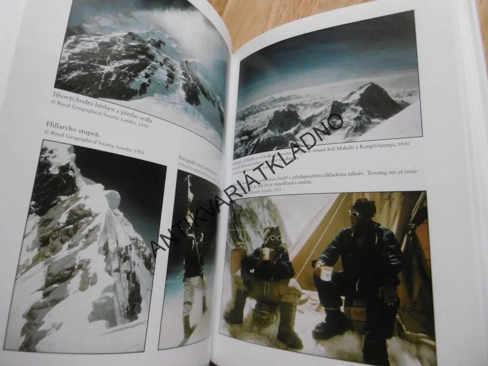POHLED Z VRCHOLU, SIR EDMUND HILLARY, **an