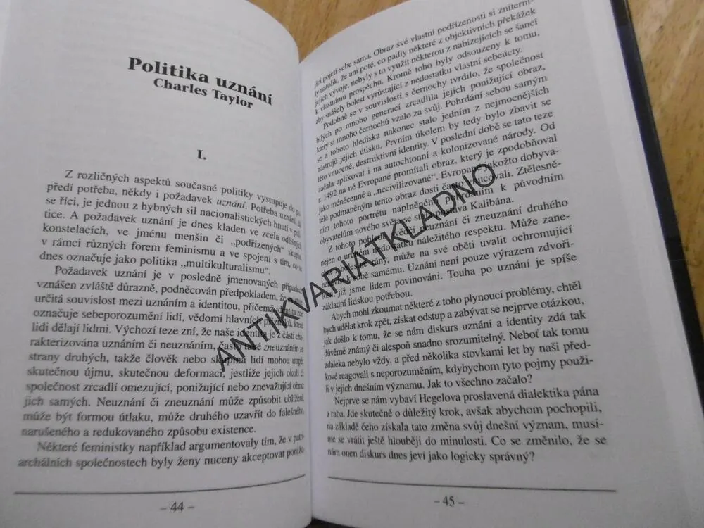 ZKOUMÁNÍ POLITIKY UZNÁNÍ, MULTIKULTURALISMUS, CHARLES TAYLOR, **an