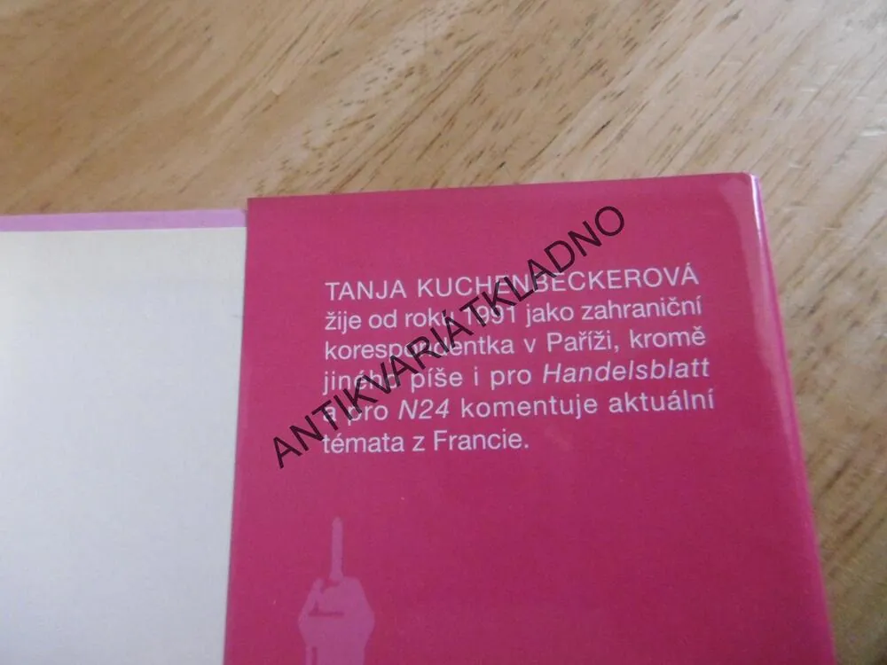 TRAPASY PO FRANCOUZSKU, TANJA KUCHENBECKEROVÁ, **an