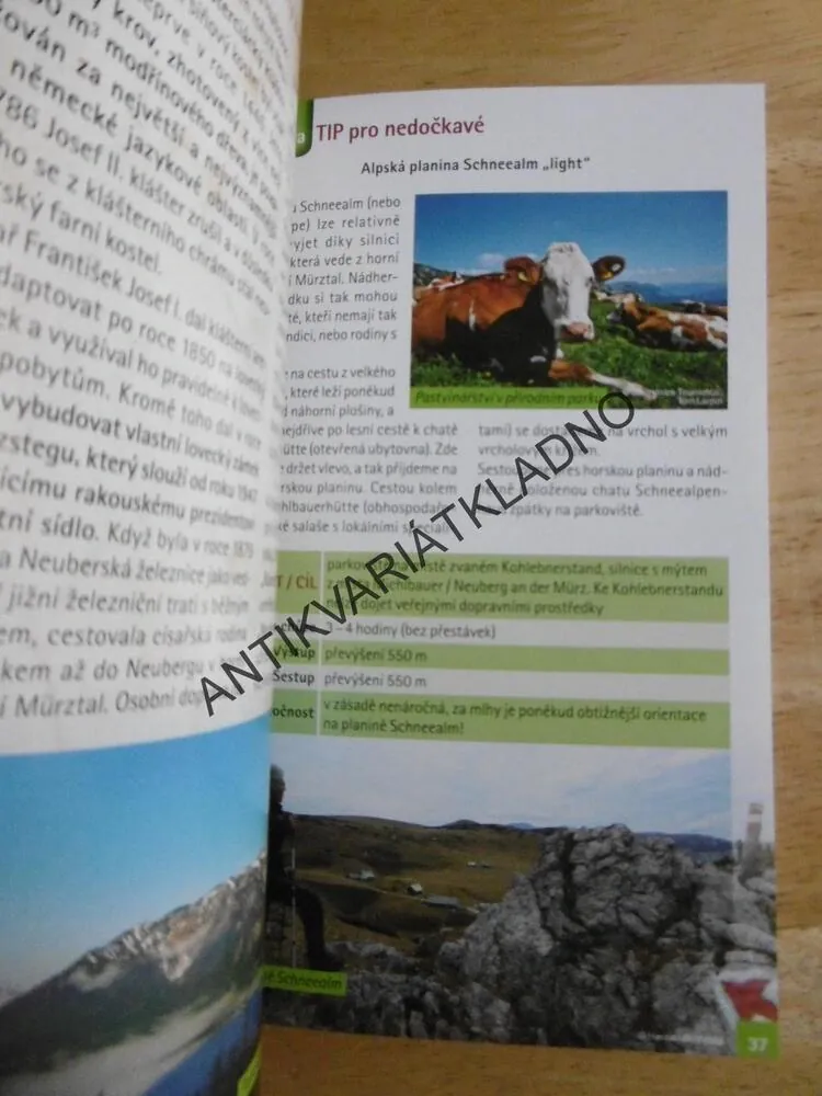 TURISTICKÝ PRŮVODCE NA PĚŠÍCH TÚRÁCH ZA HISTORIÁ A PŘÍBĚHY Z REGIONU HOCHSTEIERMARK, RAKOUSKO, ŠTÝRSKÝ HRADEC, **an