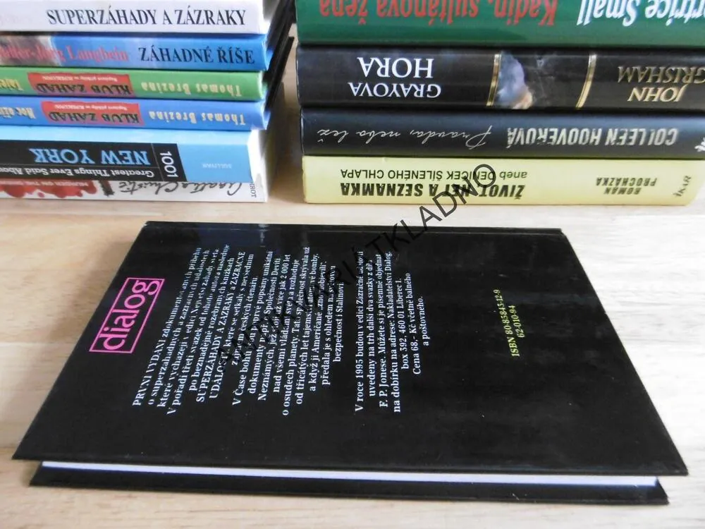 ČAS BOHŮ, FRANK P.JONES, **an