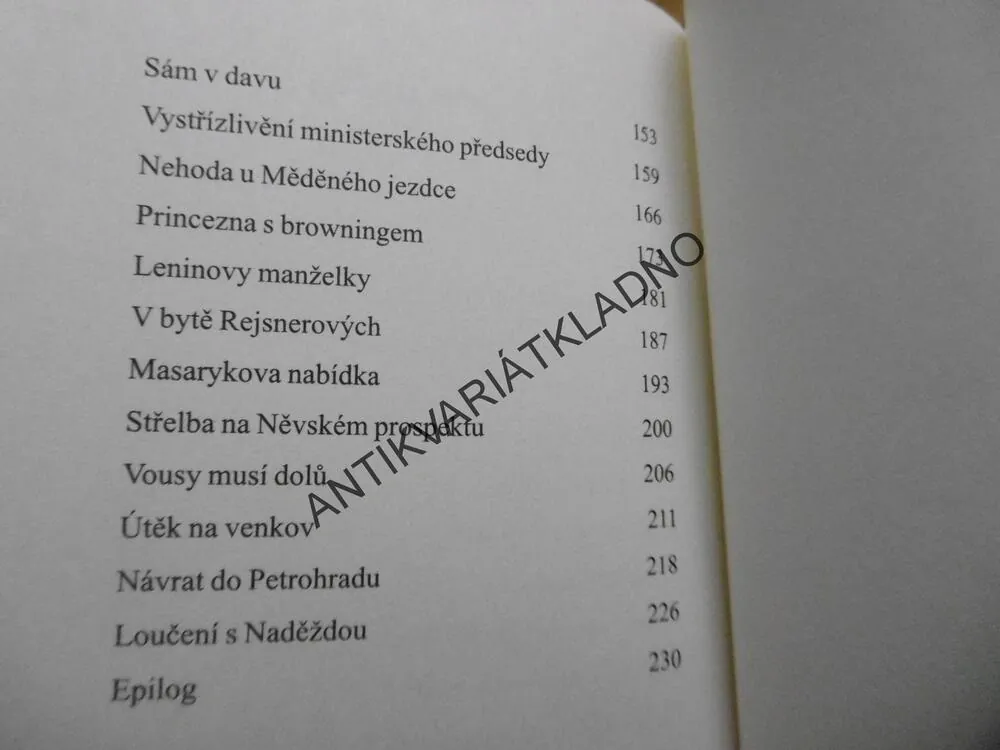 MILENEC RUDÉ KOMISAŘKY, JAN BAUER, **an