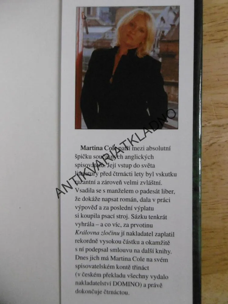PROCITNUTÍ, MARTINA COLE, **an