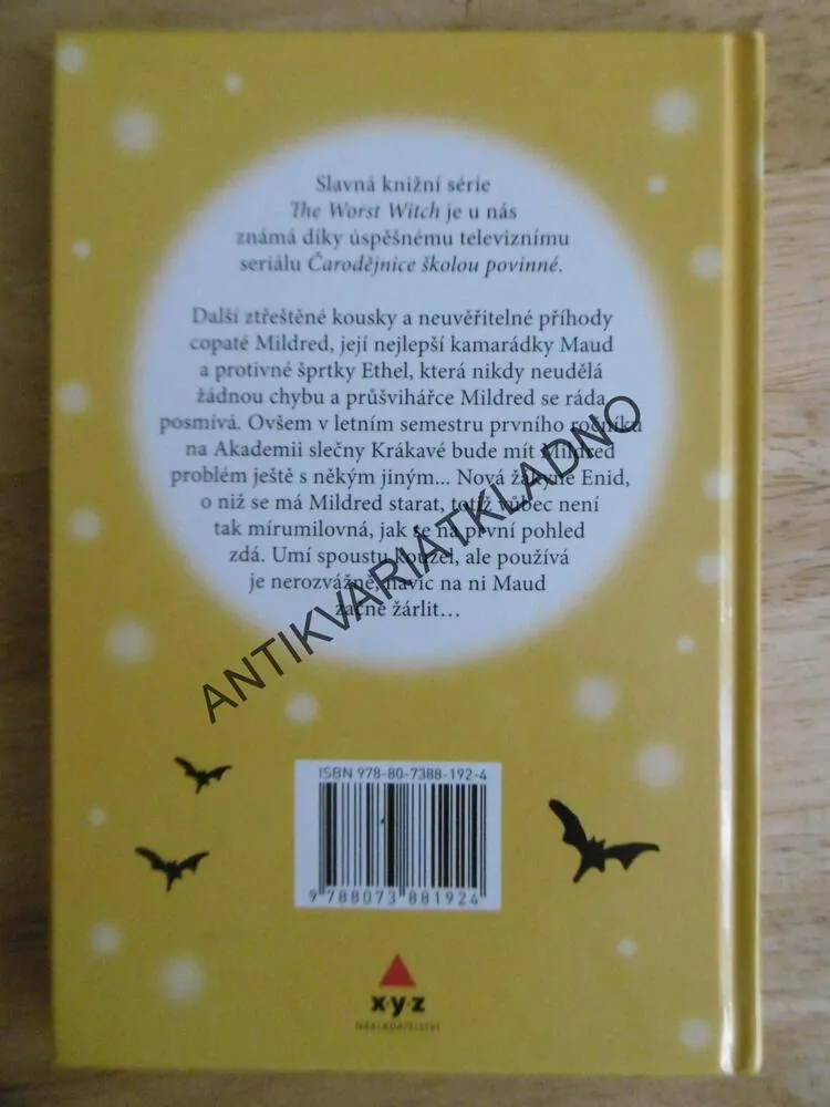 ČARODĚJNICE ŠKOLOU POVINNÉ, MILDRED OPĚT ZASAHUJE, JILL MURPHYOVÁ, **an
