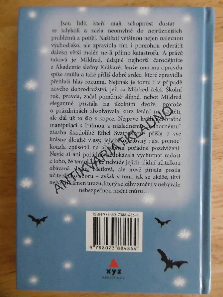 ČARODĚJNICE ŠKOLOU POVINNÉ, AKADEMIE V OHROŽENÍ, JILL MURPHYOVÁ, **an